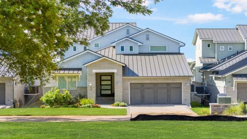Kingsland House | Luxury Waterfront Pool Hot Tub Boat Slips