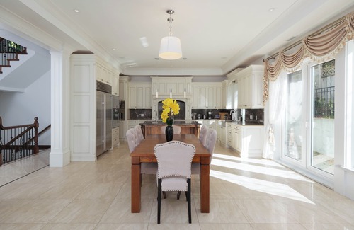 West Vancouver Villa | Luxury West Vancouver Retreat | Ocean View&Sauna