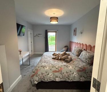 Ballinderreen Ski Chalet | Luxury Wild Atlantic Way Chalet