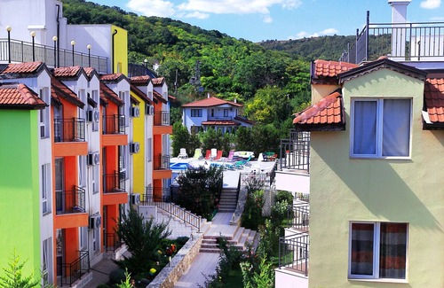 Balchik Apartment | Luxury2bdrApartment in MiniSmart Complex RainbowGarden&Jacuzzi