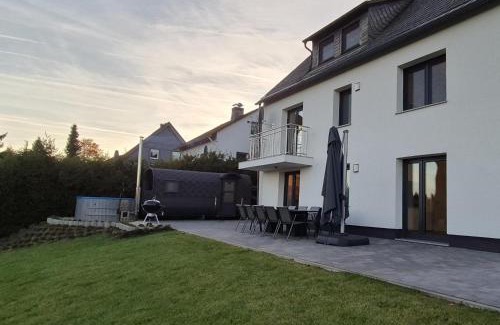 Langewiese House | Luxus-Ferienhaus mit Sauna, Hot Tub und grandiosem Panorama
