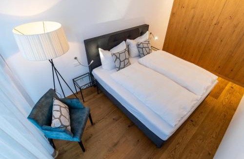Flims Apartment | Luxus-Mountain-Suite Rocca Bella mit Dampfbad & saisonalem Aussen-Pool