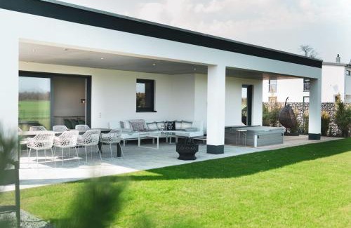 Muritz House | Luxus Villa KalkBÄRg