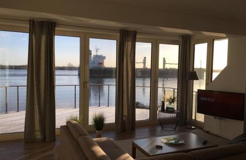 Brake Apartment | Luxuswohnung Pazifik WESER WELLNESS WHIRLPOOL