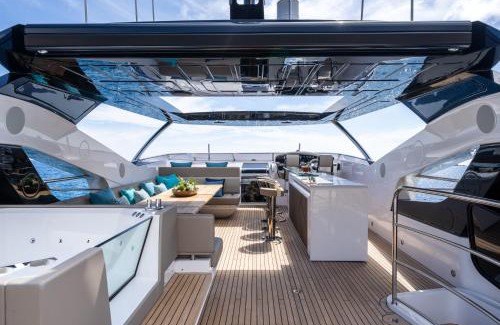 Portals Nous Boat Rental | Luxusyacht Mallorca