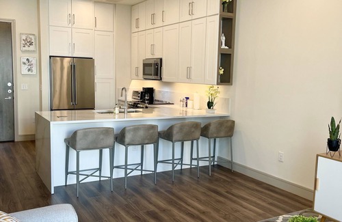 Legacy Park Apartment | LuxVacay At Legacy West
