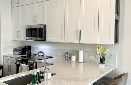 Legacy Park Apartment | LuxVacay At Legacy West