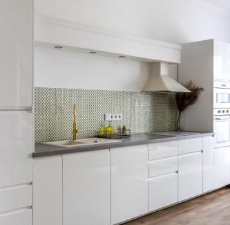 Kispest Apartment | Luxy Central Spacious & Cozy Residence with Balcony