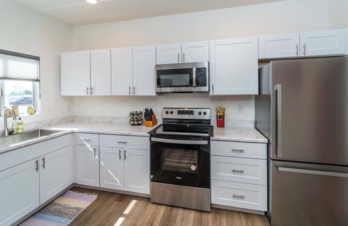 Villages of Green Valley House | Luz Del Sol our home in the sun! Mountain View! Single Level 2/2 w/ pool access!