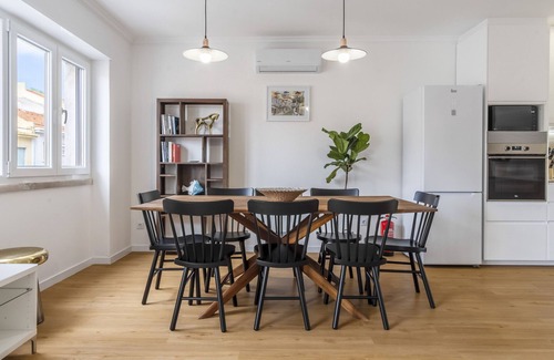Santo Antonio Apartment | LV Premier Amoreiras AM3- Modern, space, AC, lift