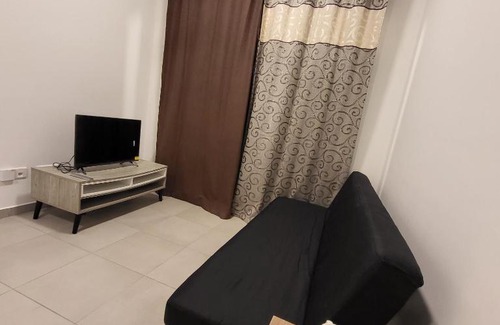 Sandakan House | Lydia guesthouse kingfisher
