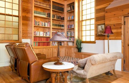 Powderhorn House | Lyndale Church Lodge