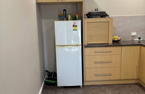 Altona Apartment | Lyndoch Retreat – 2BR with Pool, BBQ & Fire Pit