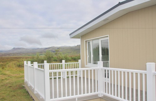 Hjardarfell House | Lynghagi House - Lava Water