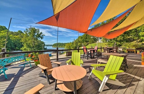 Almo Condo | Lynnhurst Resort Condo #22 - Pontoon Rentals On Site!