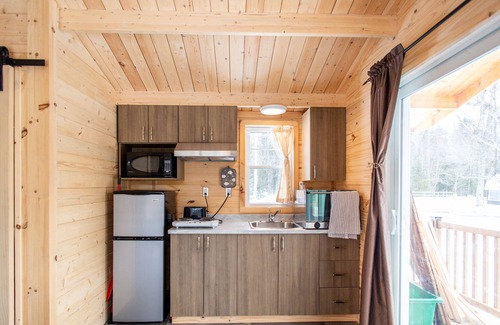 Coaticook Ski Chalet | Lyster Cabin #2