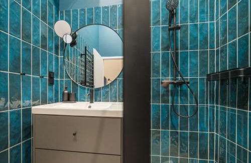 Nepszinhaz negyed Apartment | Máphi Bleu - Urban Suite