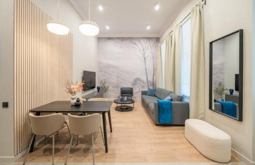 Nepszinhaz negyed Apartment | Máphi Bleu - Urban Suite