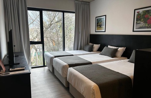 Villa Udaondo Hotel | Mérit Parque Leloir by Amérian