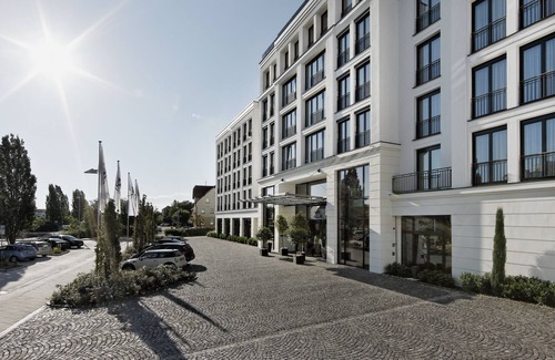 Leinfelden-Echterdingen House | Möbliertes 1-zimmer-apartment mit EBK im Parkhotel Stuttgart