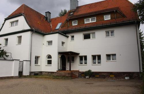 Crawinkel Apartment | Möblierte 2-Raum Wohnung in Ohrdruf OT Crawinkel Thüringen Wald