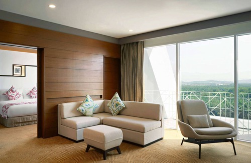 Sepang Hotel | Mövenpick Hotel & Convention Centre KLIA