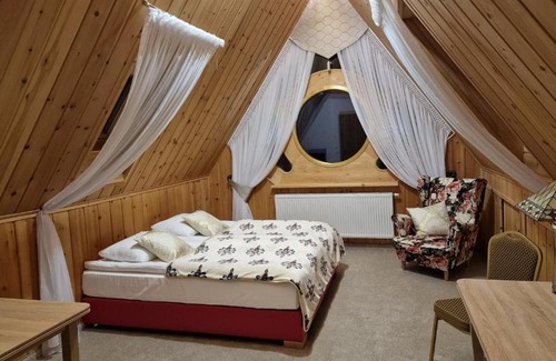 Bychawa Hotel | MŁYN BYCHAWA - Restauracja & Hotel