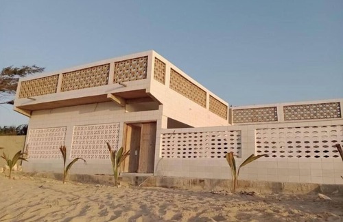 Thies Apartment | M'boro Beach VILLA. Single Room with Bathroom