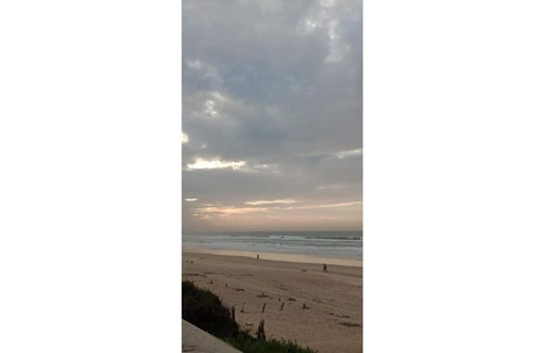 Thies Apartment | M'boro Beach VILLA. Single Room with Bathroom