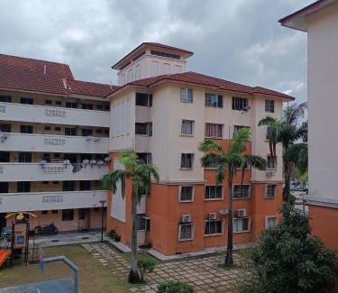 Putrajaya Apartment | M.FR Homestay Pangsapuri Putra Damai