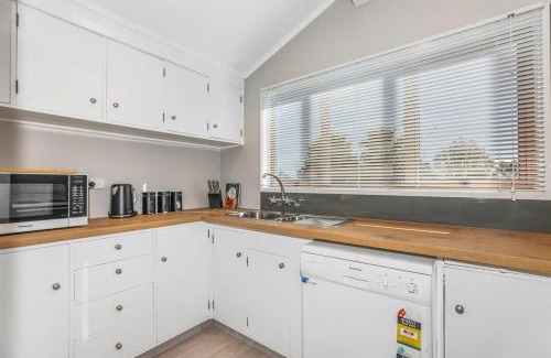 Lynmore House | M&M's Hotspot