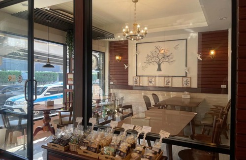 Suan Luang Hotel | M3 Bangkok Bake & Bed
