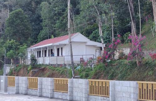 Kunchithanny Cabin | M3 Homes