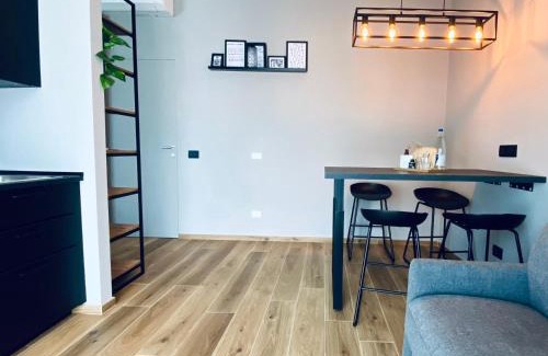 Scandicci Apartment | M4 BLACK Monolocale Moderno e Funzionale