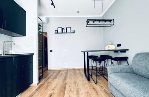 Scandicci Apartment | M4 BLACK Monolocale Moderno e Funzionale