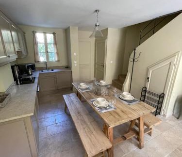 Saint-Laurent-de-la-Cabrerisse House | Maison Un Deux Trois