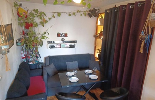 Belleville Apartment | Ma Terrasse à Belleville - Chez YoYo