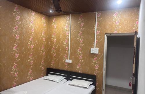 Khanapara Hotel | Maa Lodge