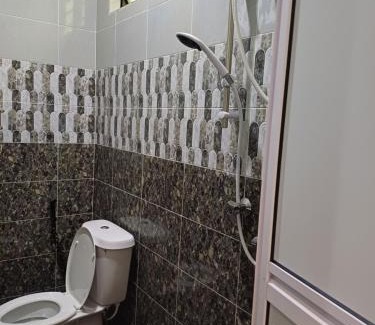 Batu Buruk House | MAA Roomstay C