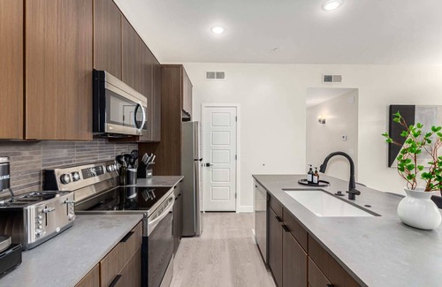 North Scottsdale Condo | Macallister 1006|Close to Golf & Mayo|Heated Pool
