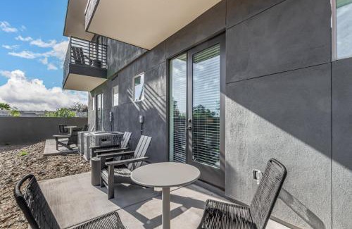 North Scottsdale House | Macallister 1006-N Scottsdale-BBQ-Htd Pool-Views