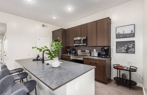North Scottsdale Condo | Macallister 2008|Heated Pool|Close 2 Golf|BBQ|View