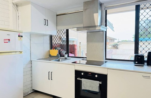 Robertson House | Macgregor 2bed studio