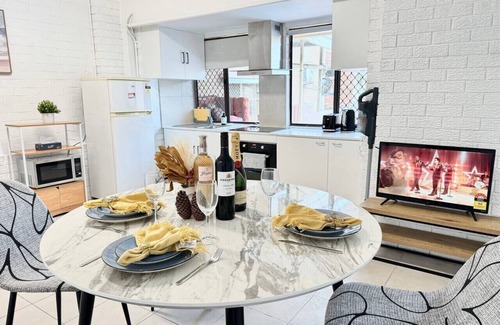 Robertson House | Macgregor 2bed studio