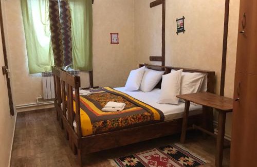 Ejmiatsin House | Machanents Guest House