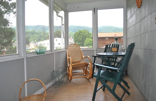 Mill Run House | MacKenzie Guest House in the heart of Ohiopyle