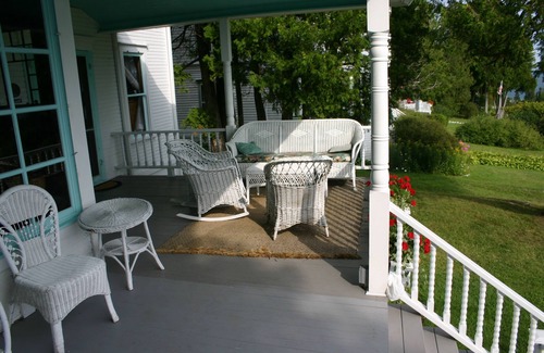 Mackinac Island House | Mackinac Island Historic Cottage on Mackinac Island East Bluff