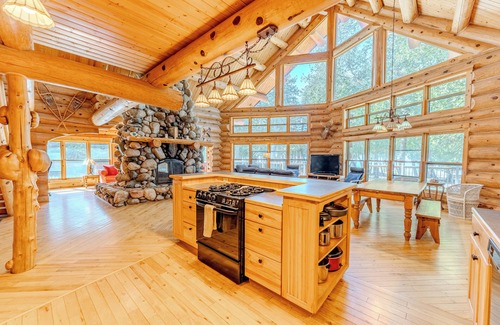Hessel Cabin | Mackinac Vista: Fall Weekends with Family, Pets & Views That Wow!