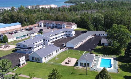 Mackinaw City Hotel | Mackinaw Budget Inn