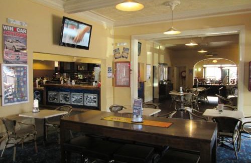 Maclean Hotel | Maclean Hotel